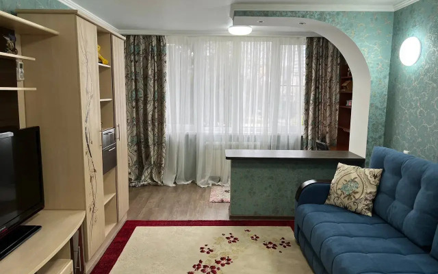 Na Chaykovskogo 6 Flat