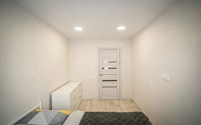 Trehkomnatnaya V Tsentre Yuzhno-Sakhalinska Flat