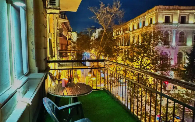 F1 View in Boulevard 3 Apartments