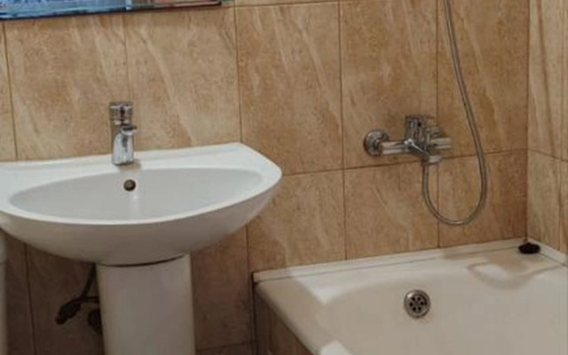 Na Krepostnom Pereulke Flat