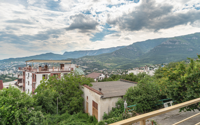 Nad Yaltoj Guest house