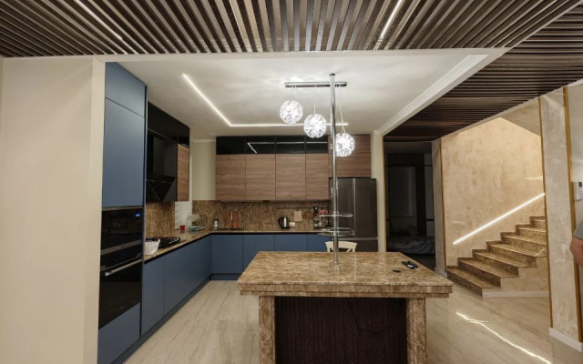 Dom s podogrevaemym basseynom Private house