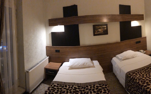 Akgol Hotel