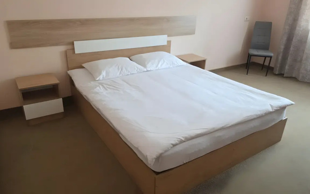 Отель Александровский парк-отель