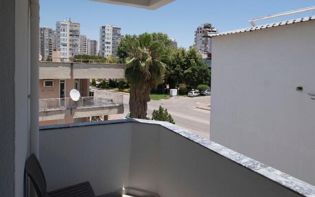 Pure Blanche Lara Hotel