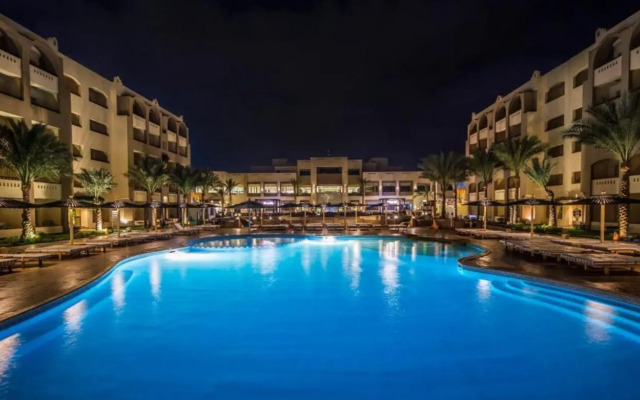 El Karma Aqua Beach Resort