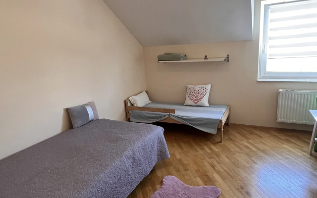 Частный дом Peaceful 4-room house in Maribor's green garden