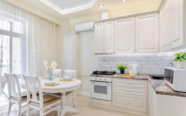 Kristal Apartments