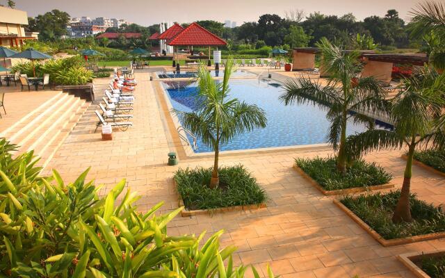 Radisson Blu Dhaka Water Garden