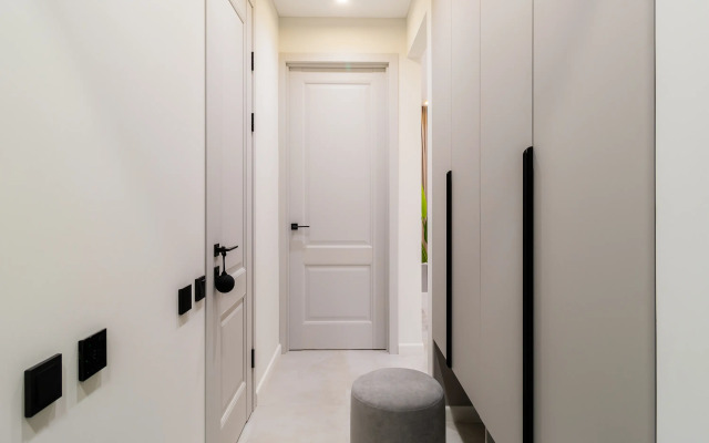Na Rodionova 178 Flat