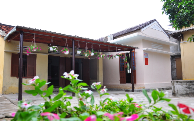 Petunia Garden Homestay Guest House