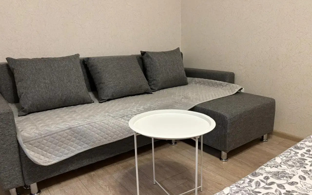 ZhK Ozerki Shidlovskogo 13 Flat