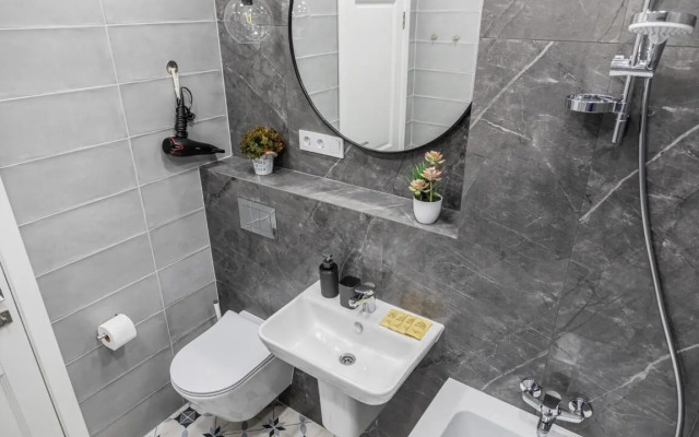Na bulvare Kosmonavta Serebrova A.A. 2 Apartment 1