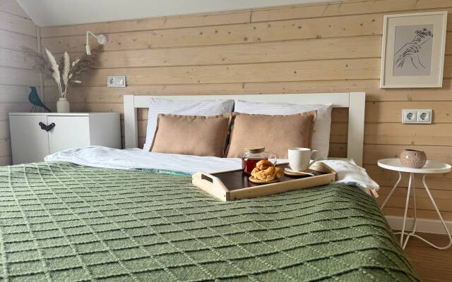 Na Grinvud 84v Guest House