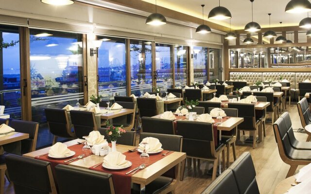 Grand Asiyan Hotel