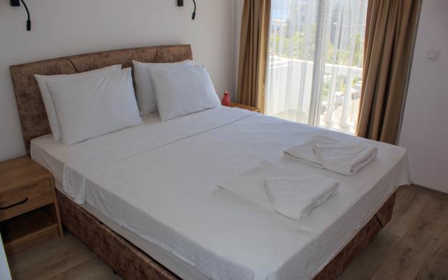 Aloha Suites Hotel
