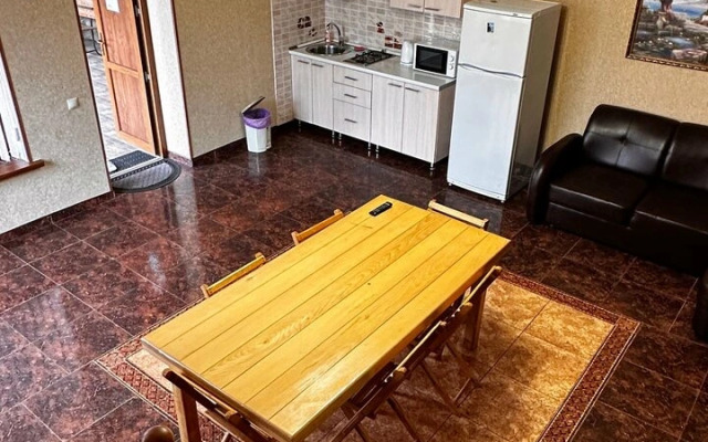 Частный дом с видом на горы