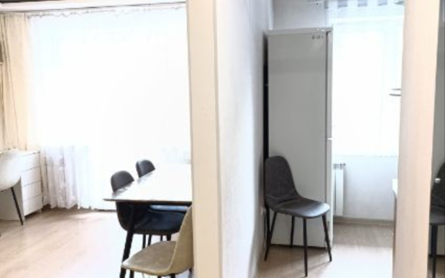 V Shelekhove Flat