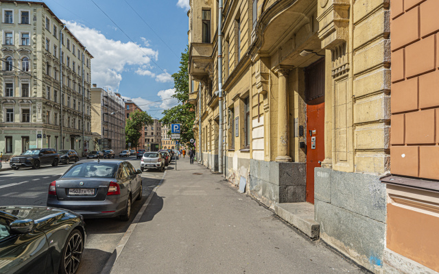 Апартаменты на Конной