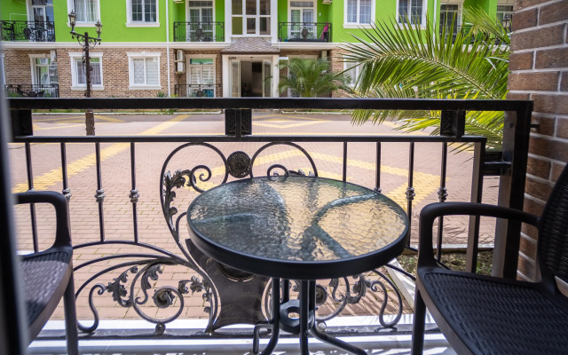 Red Apartments Art Layt Siti Vega Apartments