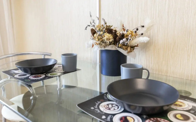 Апартаменты Prince Apartments на ПроспектеСтроителей 18 (221)