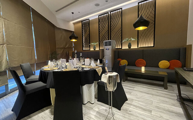 Savoy Hotel Manila