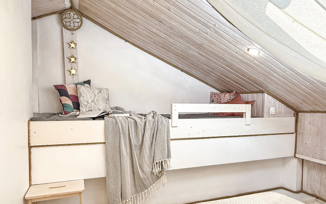 Квартира Стильная студия на 2 ярусах у моря