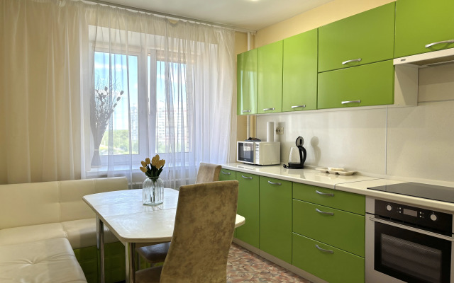 Bolshaya Kvartira Do 7 Gostey Apartments