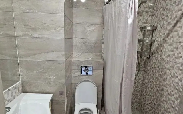 More Rooms Na Naberezhnoy Apartments