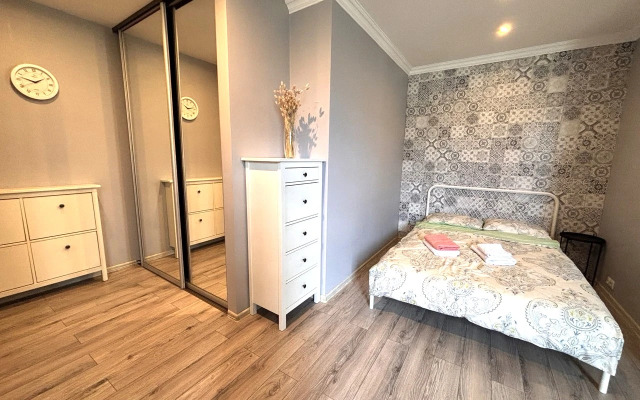 Квартира Cтудия-мансарда в центре у канала