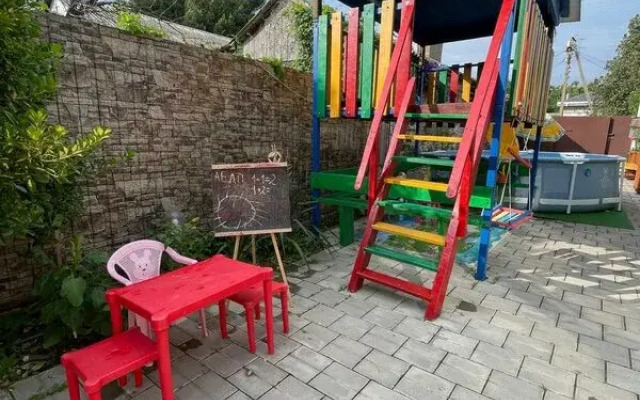 Elina Guest house