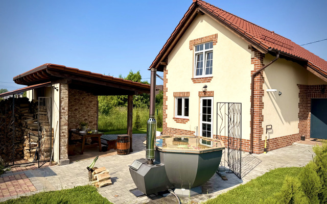 Uyutny U Morya S Bannym Chanom Private House