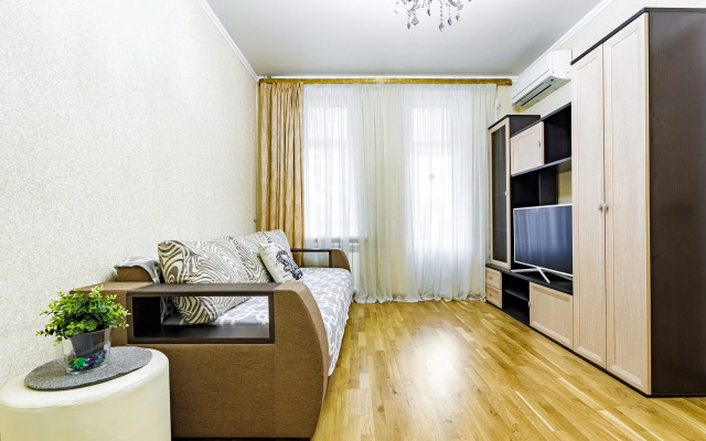 Квартира Просторная 2-комнатная в самом центре города