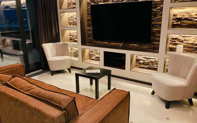 Apartamenty na Urovne Oblakov s Panoramnym Vidom na Rybinsk