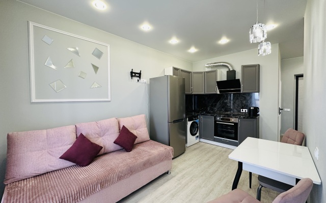Nasutki38 Tsentr Zerkal'noye otrazheniye Apartments