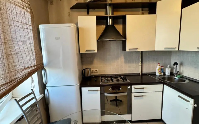 V Tsentre Bliz Naberezhnoy Flat