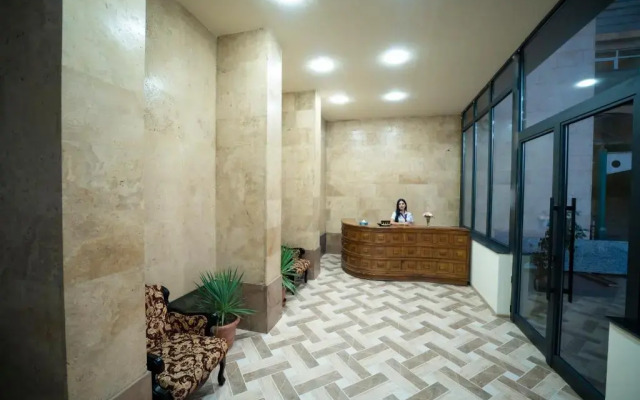 Continental Complex Hotel