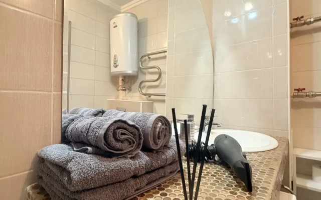 S dvumya spalnyami i udobnoy parkovkoy Flat