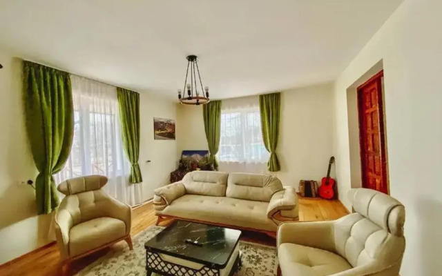 Deka Private house