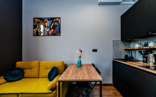 Stilnaya Loft Studiya Ryadom S Botanicheskim Sadom Apartments