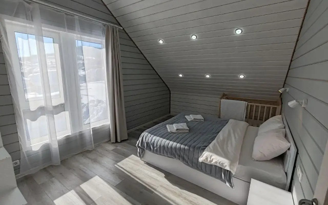 Guest house Dacha V Geshe na 12 chelovek