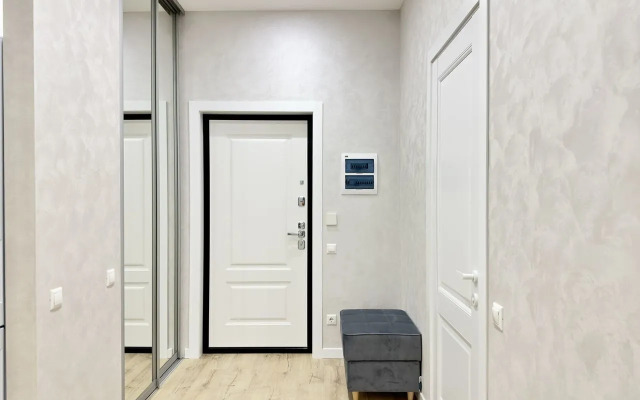 Na Pervomayskoy Ulitse 1 Apartments