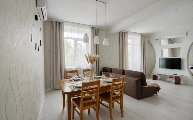 Apartamenty Len radom s Medsancast'u MVD, Parkom Cudes i SGK Kirova 25