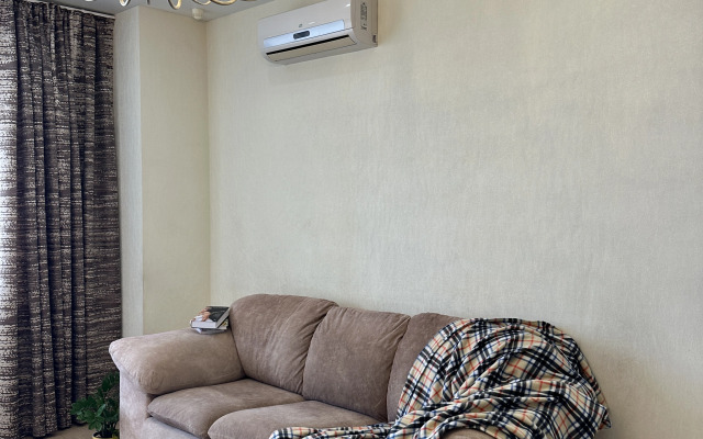 Novorossiyskaya 2b Flat