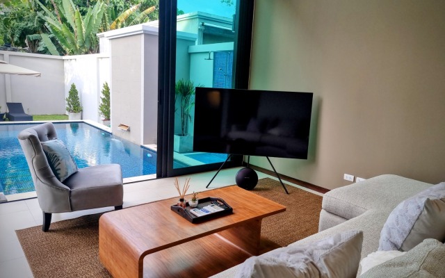 Horizon Vista Family Retreat Bangtao Villa