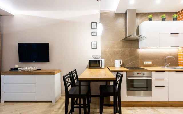 Uyutnaya Studiya V Zhk "minsk Mir" (dom "nitstsa") Apartments