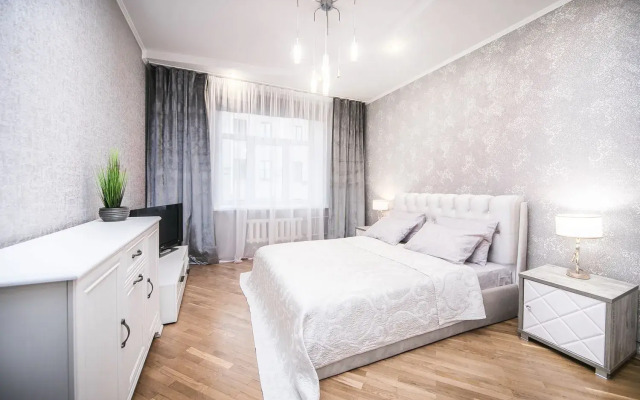3-bedroom on Karl Marx 25 Center Apartments