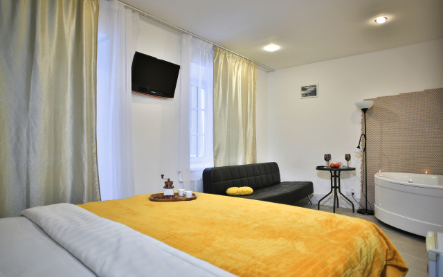 Seven Cabins Hostel