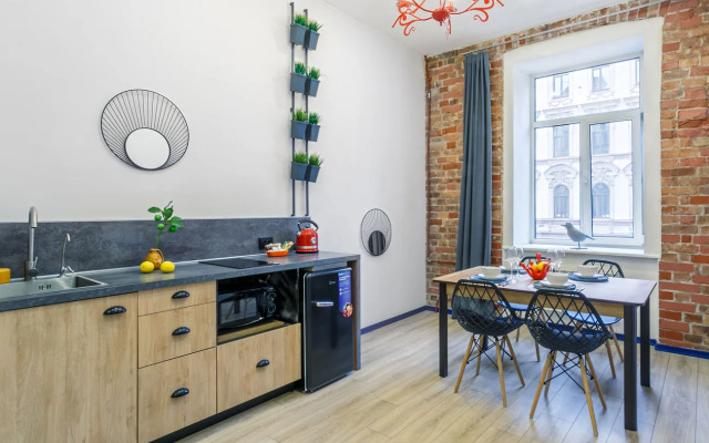 Апартаменты на Большом 13 Эркер