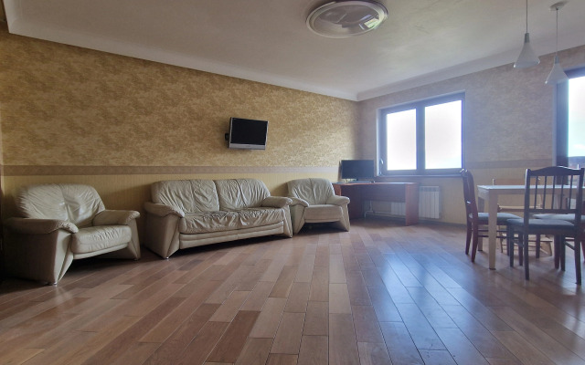 V Sankt-Peterburge Otlichnaya 3-Kh Komn. Kvartira Flat